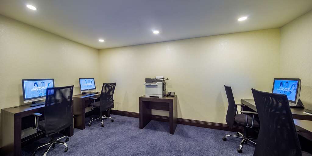 Chateau Fredericton, Trademark Collection By Wyndham Facilities photo